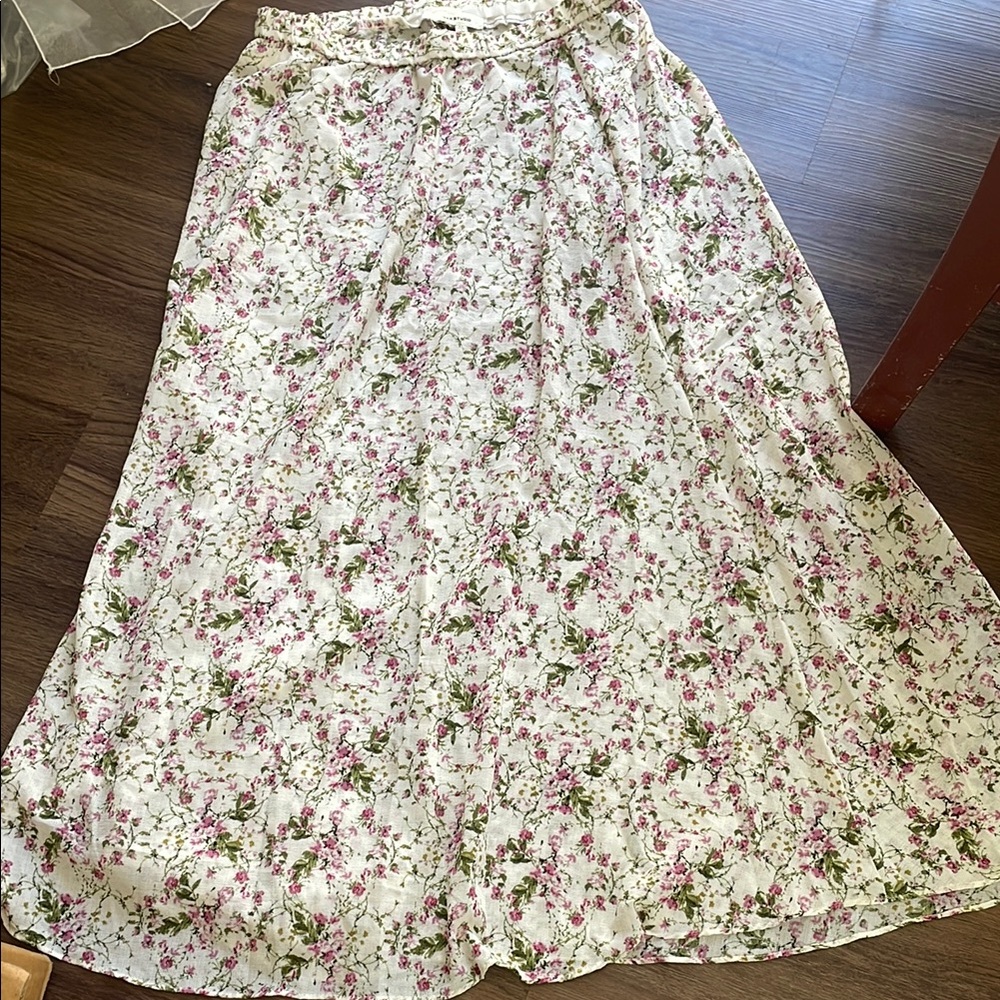 Max Studio Floral Mid/ Maxi Women Skirts Size M NWOT
